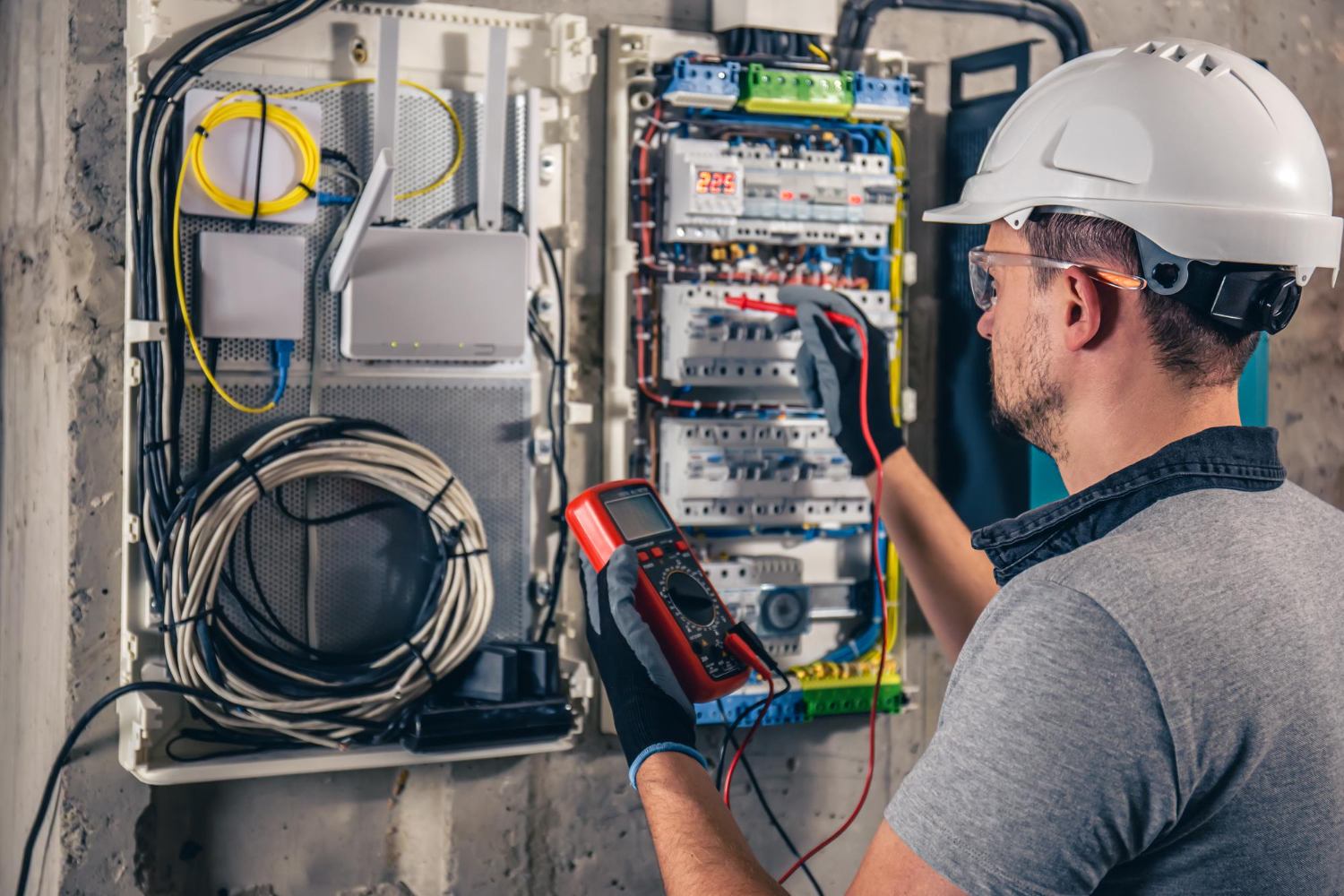 Ekspertai elektrikai atgaivina jūsų idėjas ESO